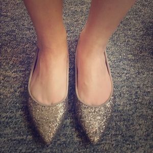 Never worn just fab flats